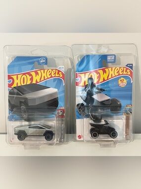 Tesla Cyberteuck & Cyberquad Hotwheels Mattel